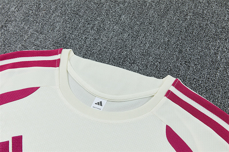 Ensemble Adulte Real Madrid Blanc / Rose 26/27