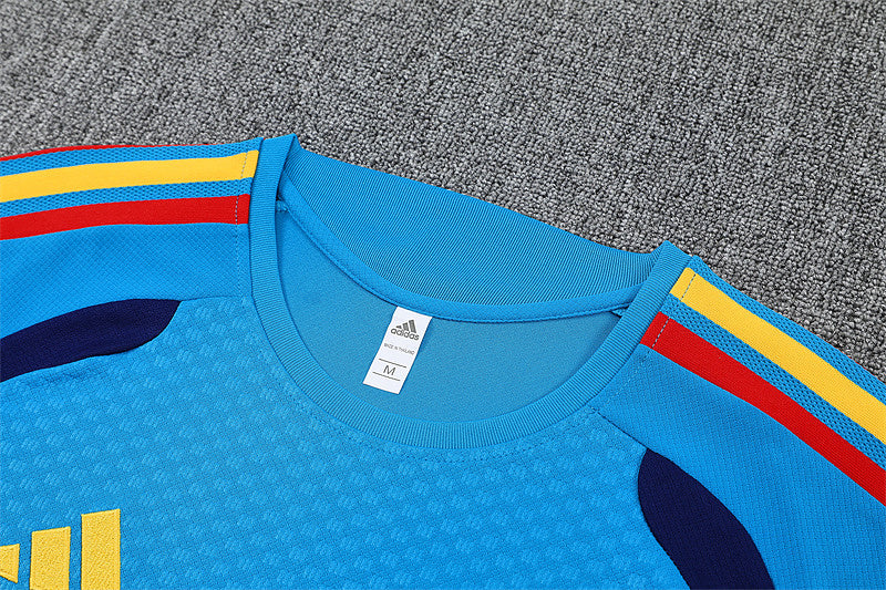 Ensemble maillot + short Espagne Adulte Bleu – 2 étoiles 2026