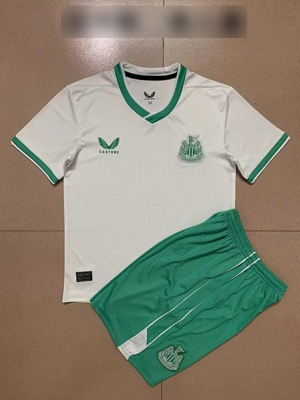 Conjunto Niño Newcastle 22/23