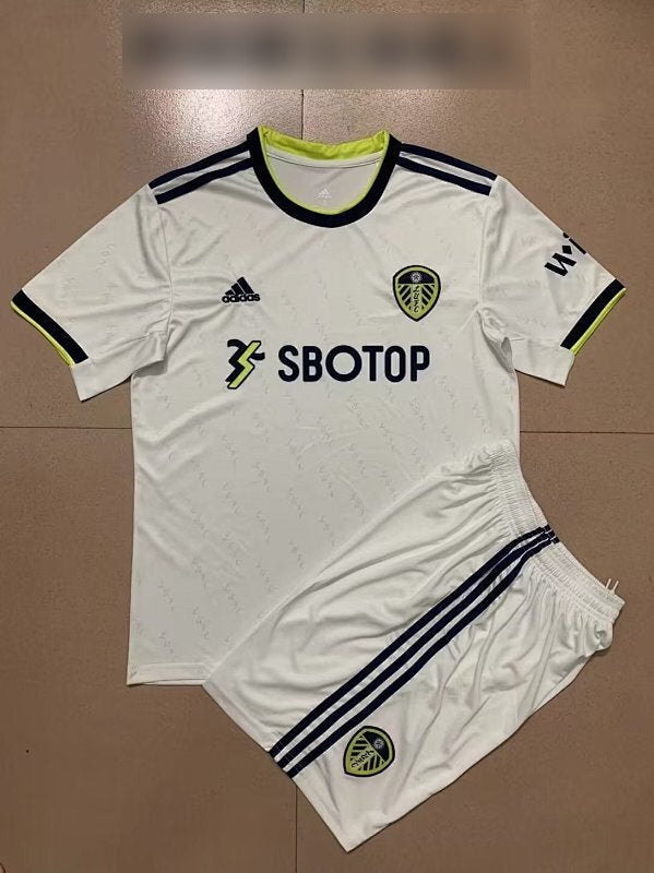 Conjunto Leeds United 22/23