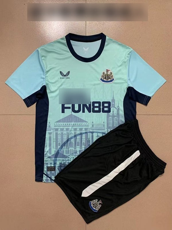 Conjunto Niño Newcastle 22/23