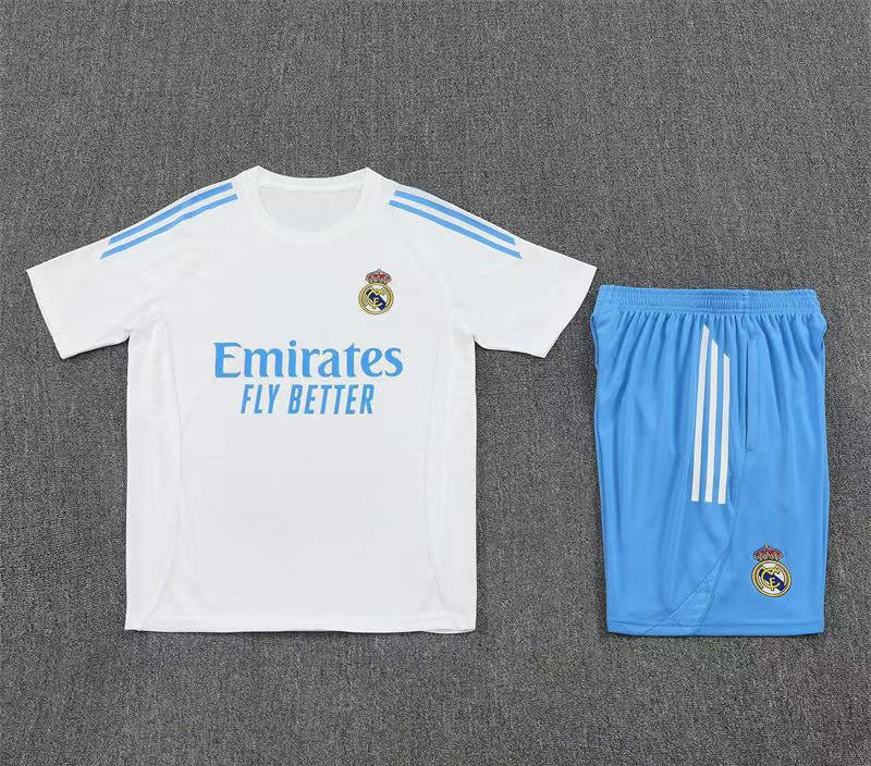 Maillot + short Real Madrid Blanc & Bleu clair 25/26