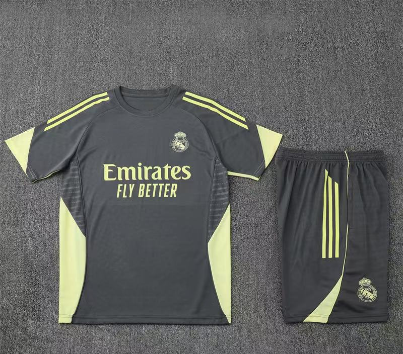 Maillot + short Real Madrid Gris fonce 25/26